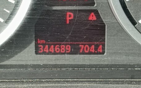 BMW 5 серия, 2004 год, 920 000 рублей, 16 фотография