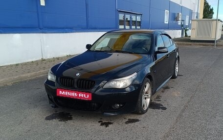BMW 5 серия, 2004 год, 920 000 рублей, 10 фотография