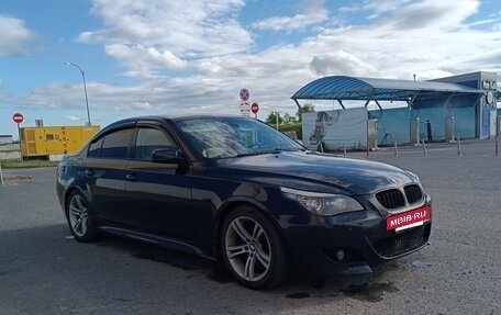 BMW 5 серия, 2004 год, 920 000 рублей, 12 фотография