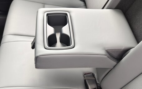 Toyota RAV4, 2026 год, 3 790 000 рублей, 22 фотография