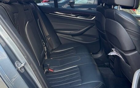 BMW 5 серия, 2019 год, 3 950 000 рублей, 14 фотография