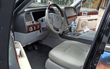 Lincoln Navigator, 2005 год, 1 400 000 рублей, 4 фотография