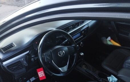 Toyota Corolla, 2014 год, 1 050 000 рублей, 3 фотография