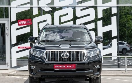 Toyota Land Cruiser Prado 150 рестайлинг 2, 2018 год, 4 800 000 рублей, 3 фотография