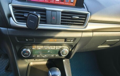 Mazda 3, 2018 год, 1 480 000 рублей, 16 фотография