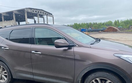 Hyundai Santa Fe III рестайлинг, 2013 год, 1 600 000 рублей, 2 фотография