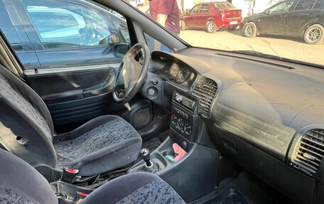 Opel Zafira A рестайлинг, 2000 год, 145 000 рублей, 9 фотография