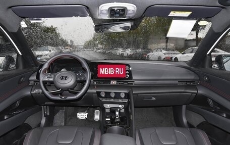 Hyundai Elantra, 2026 год, 1 840 000 рублей, 10 фотография