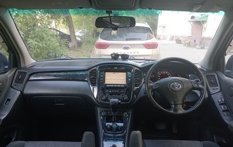 Toyota Kluger I, 2002 год, 890 000 рублей, 6 фотография