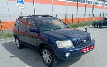 Toyota Kluger I, 2002 год, 890 000 рублей, 3 фотография