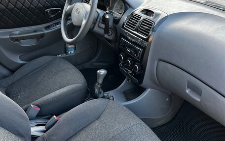 Hyundai Accent II, 2005 год, 210 000 рублей, 7 фотография