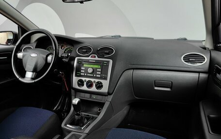 Ford Focus II рестайлинг, 2005 год, 349 000 рублей, 13 фотография
