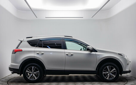 Toyota RAV4, 2017 год, 2 280 000 рублей, 5 фотография