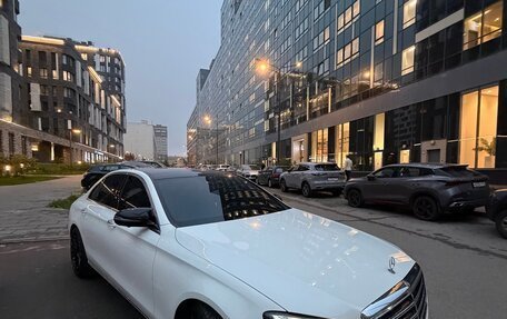 Mercedes-Benz E-Класс, 2019 год, 5 200 000 рублей, 4 фотография