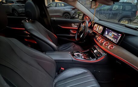 Mercedes-Benz E-Класс, 2019 год, 5 200 000 рублей, 12 фотография