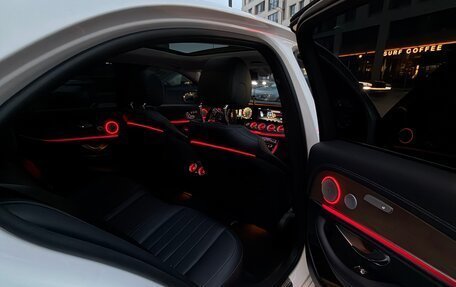 Mercedes-Benz E-Класс, 2019 год, 5 200 000 рублей, 13 фотография