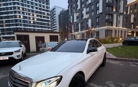Mercedes-Benz E-Класс, 2019 год, 5 200 000 рублей, 3 фотография