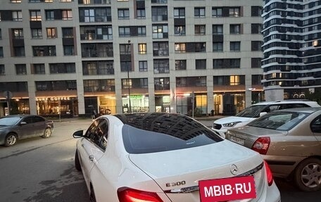 Mercedes-Benz E-Класс, 2019 год, 5 200 000 рублей, 6 фотография