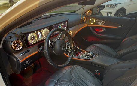 Mercedes-Benz E-Класс, 2019 год, 5 200 000 рублей, 16 фотография