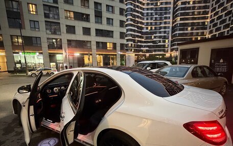 Mercedes-Benz E-Класс, 2019 год, 5 200 000 рублей, 19 фотография