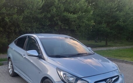 Hyundai Solaris II рестайлинг, 2012 год, 700 000 рублей, 8 фотография