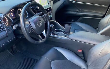 Toyota Camry, 2021 год, 3 190 000 рублей, 12 фотография