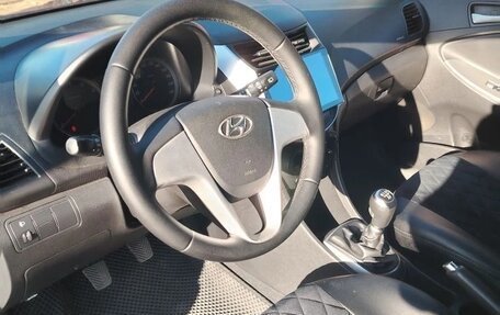 Hyundai Solaris II рестайлинг, 2016 год, 780 000 рублей, 11 фотография