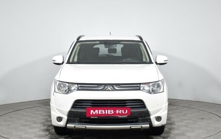 Mitsubishi Outlander III рестайлинг 3, 2014 год, 1 289 000 рублей, 3 фотография
