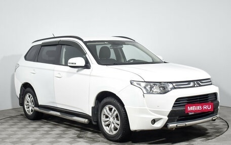 Mitsubishi Outlander III рестайлинг 3, 2014 год, 1 289 000 рублей, 4 фотография