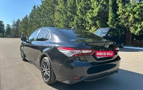 Toyota Camry, 2021 год, 2 650 000 рублей, 7 фотография