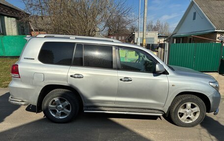 Toyota Land Cruiser 200, 2011 год, 2 800 000 рублей, 2 фотография