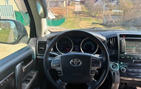 Toyota Land Cruiser 200, 2011 год, 2 800 000 рублей, 17 фотография