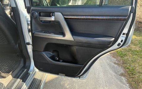 Toyota Land Cruiser 200, 2011 год, 2 800 000 рублей, 15 фотография