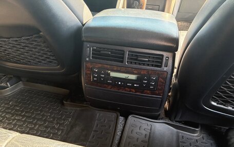 Toyota Land Cruiser 200, 2011 год, 2 800 000 рублей, 14 фотография