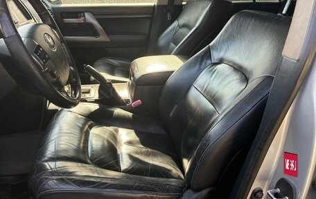 Toyota Land Cruiser 200, 2011 год, 2 800 000 рублей, 10 фотография