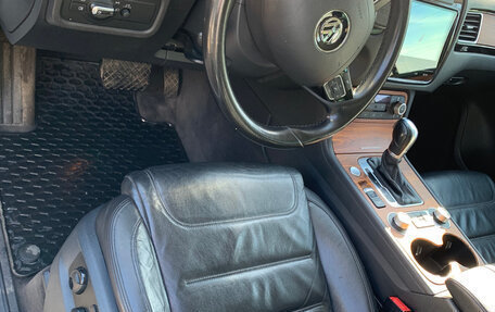 Volkswagen Touareg III, 2015 год, 3 050 000 рублей, 10 фотография