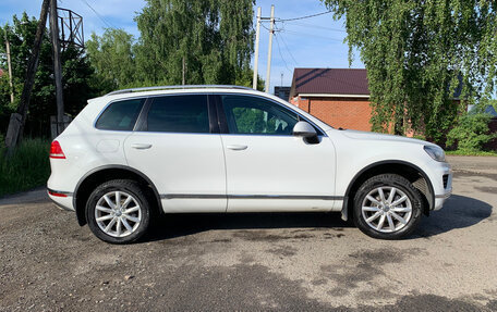 Volkswagen Touareg III, 2015 год, 3 050 000 рублей, 3 фотография