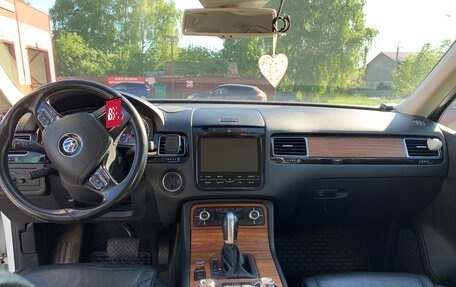 Volkswagen Touareg III, 2015 год, 3 050 000 рублей, 7 фотография