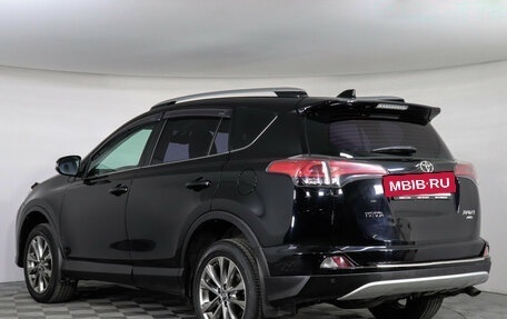 Toyota RAV4, 2018 год, 2 199 000 рублей, 6 фотография
