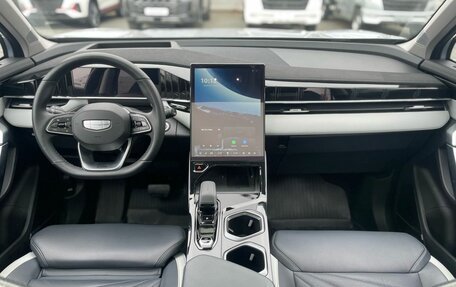 Geely Atlas, 2023 год, 2 619 000 рублей, 10 фотография