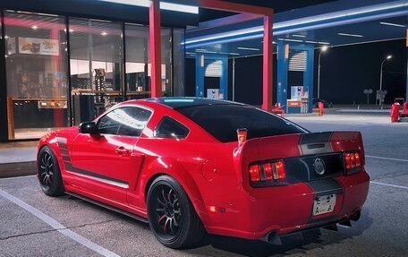 Ford Mustang VI рестайлинг, 2004 год, 2 500 000 рублей, 3 фотография