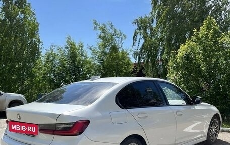 BMW 3 серия, 2019 год, 2 500 000 рублей, 2 фотография