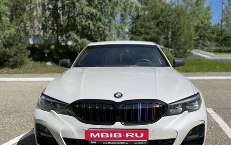 BMW 3 серия, 2019 год, 2 500 000 рублей, 4 фотография