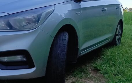 Hyundai Solaris II рестайлинг, 2017 год, 982 000 рублей, 2 фотография