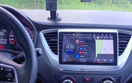 Hyundai Solaris II рестайлинг, 2017 год, 982 000 рублей, 10 фотография