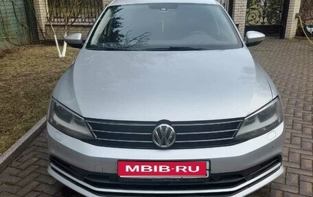 Volkswagen Jetta VI, 2016 год, 950 000 рублей, 1 фотография