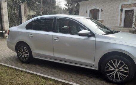 Volkswagen Jetta VI, 2016 год, 950 000 рублей, 4 фотография