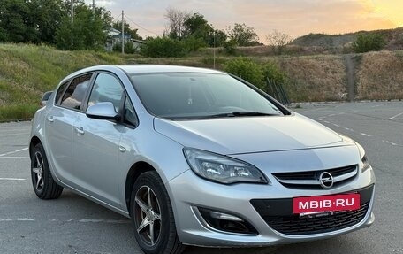 Opel Astra J, 2014 год, 790 000 рублей, 2 фотография