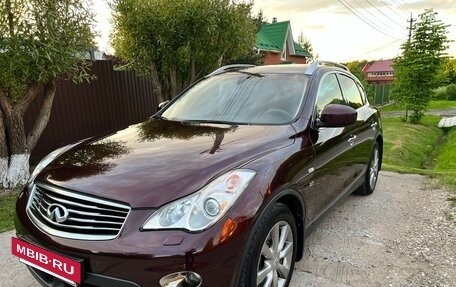 Infiniti QX50 I рестайлинг, 2013 год, 2 050 000 рублей, 8 фотография