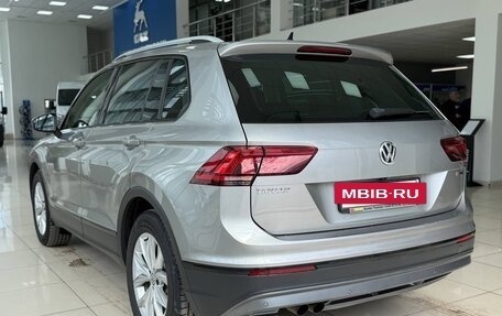 Volkswagen Tiguan II, 2019 год, 2 490 000 рублей, 7 фотография